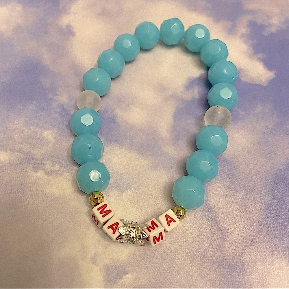 Mama Light Blue & White Round Bead Stretch Word Affirmation Wrist Bracelet.